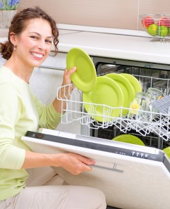 Kvind emed opvaskemaskine